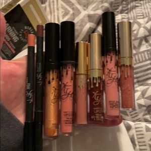 KYLIE LIP GLOSS SET OF 6